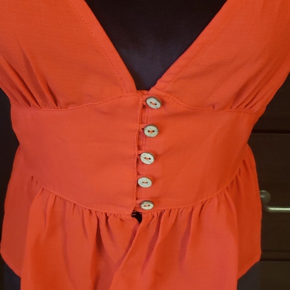 Top - Picture 2 of 6